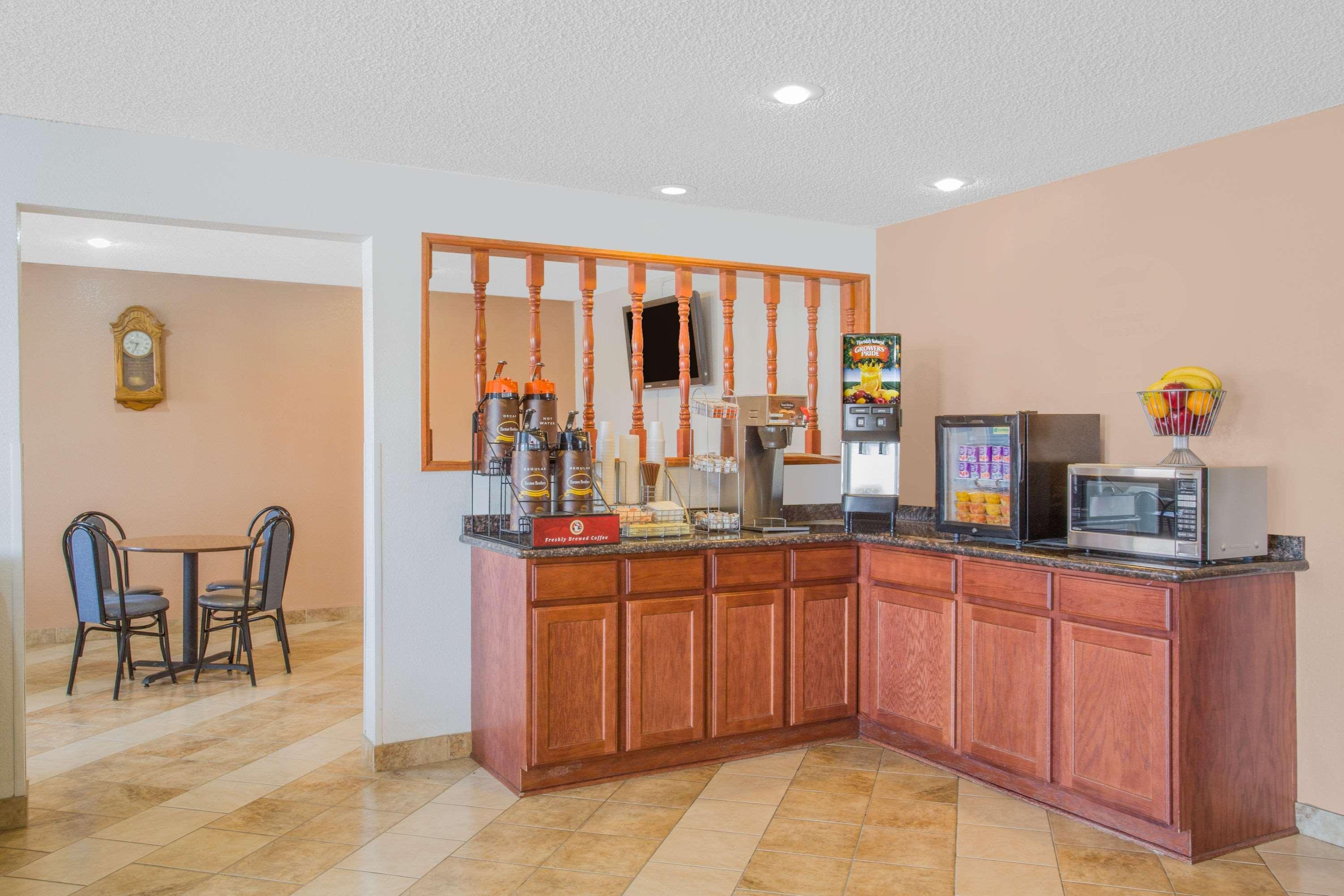 Super 8 By Wyndham Winnemucca Nv Exterior foto